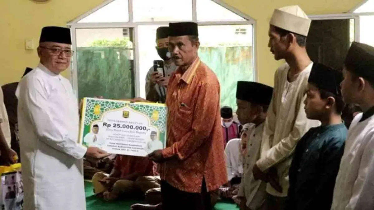 Wakil Bupati Iyos Somantri muhibbah Ramadhan di Paransalak Sukabumi | Foto : Ist