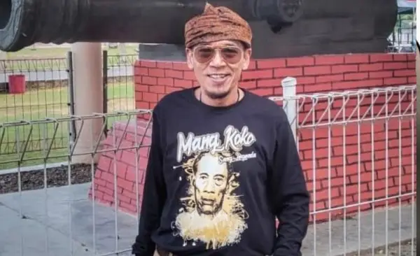 Budayawan asal Bandung, Budi Dalton buka suara terkait lagu Halo-halo Bandung yang dijiplak jadi Helo Kuala Lumpur | Foto: Instagram/@artgram