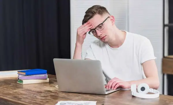 Ilustrasi. 10 Cara Agar Tidak Mudah Khawatir, Lakukan Supaya Lebih Tenang! (Sumber : Freepik/freepik)