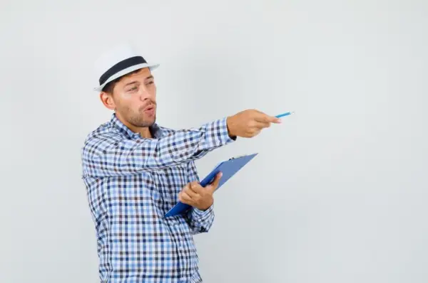 Ilustrasi - Kalimat imperatif digunakan untuk memberikan larangan akan sesuatu, memberi perintah pada orang lain, atau untuk melakukan sesuatu (Sumber : Freepik/8photo)