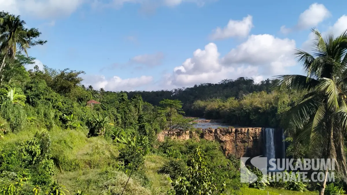 Dijuluki Niagara Mini, Curug Awang Di Geopark Ciletuh Sukabumi Terbengkalai Sepi Pengunjung