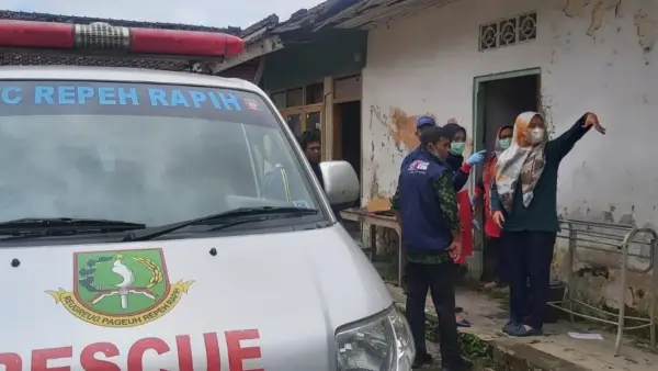 Kegiatan pelayanan jajaran Dinsos Kota Sukabumi kepada masyarakat (Sumber: dok dinsos kota sukabumi)