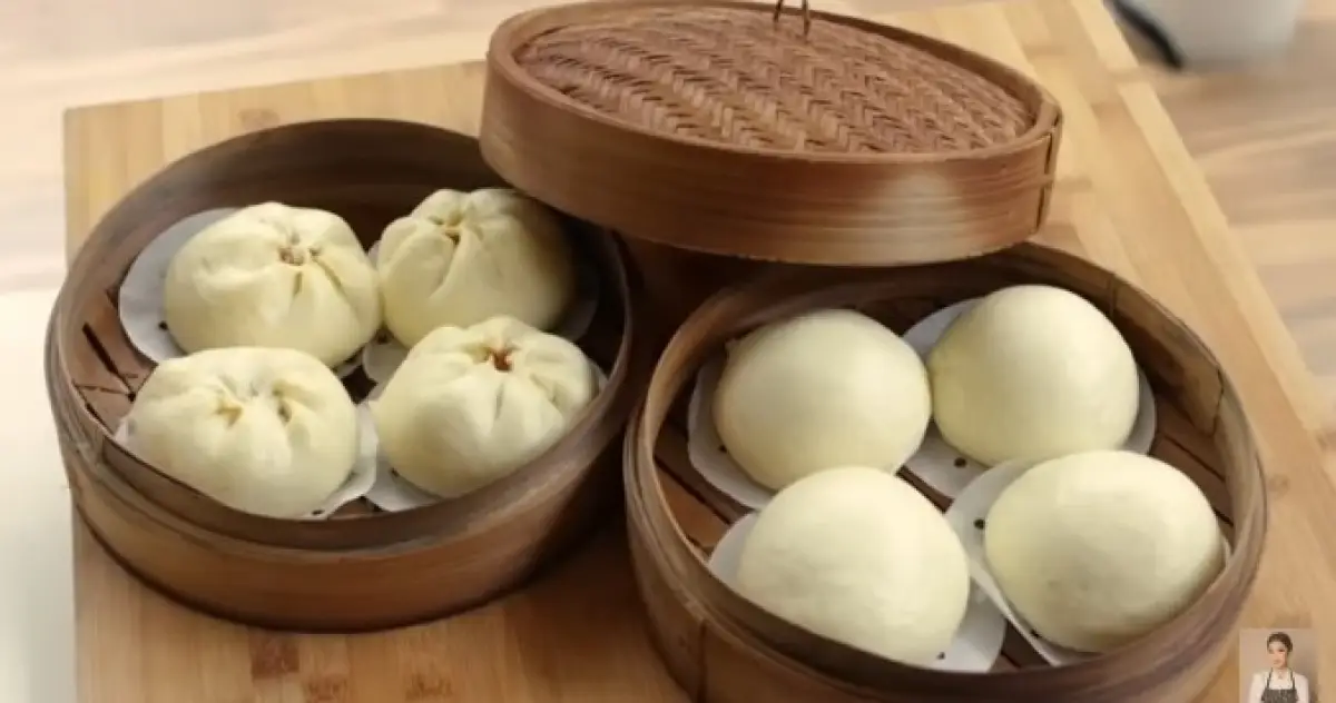 Makanan Khas Tionghoa, Resep Bakpao Ayam Jamur. Foto: YouTube/Devina Hermawan