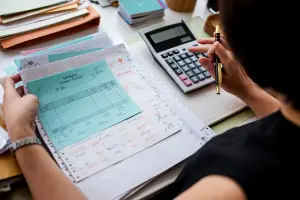 Lowongan Kerja S1 Wilayah Jakarta, Penempatan di Bidang Accounting (Sumber : Freepik/@rawpixel.com)