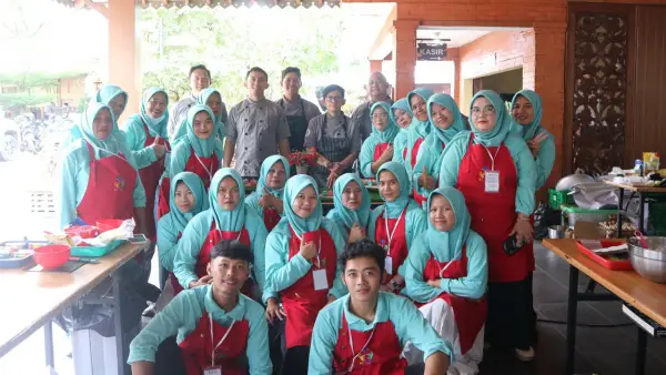 Pelatihan Kerja Mandiri Tata Boga melalui program Mobil Training Unit (MTU), Cisaat, Sukabumi | Foto : Tim ADC