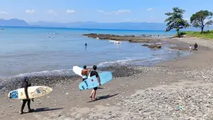Pantai cikembang Sukabumi dengan ombak mellow yang memikat peselancar (Sumber : dok peselancar cikembang)