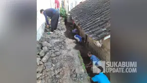 TPT ambruk di Kampung Bandang RT 14/04 Desa Tegalpanjang, Kecamatan Cireunghas, Kabupaten Sukabumi. | Foto: Istimewa