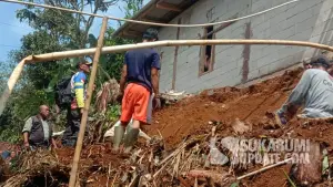 Salah satu titik longsor di Kecamatan Kabandungan, Kabupaten Sukabumi. | Foto: Istimewa