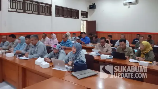 Rapat pembahasan KUA-PPAS yang diikuti Komisi IV DPRD Kabupaten Sukabumi. | Foto: Istimewa