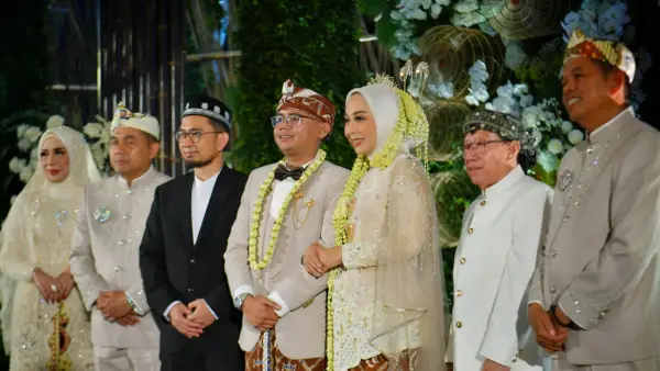 Pernikahan Maula Akbar dan Putri Karlina di Garut | Foto : Humas Jabar