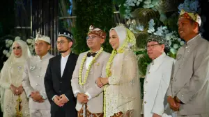 Pernikahan Maula Akbar dan Putri Karlina di Garut | Foto : Humas Jabar