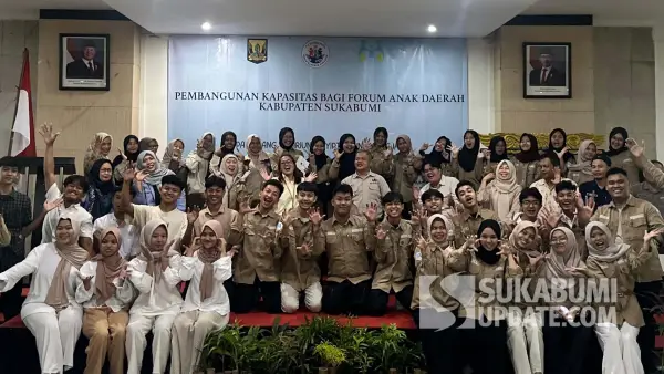 Foto bersama FORBUMI dan DP3A Kabupaten Sukabumi dalam sebuah kegiatan. | Foto: Istimewa
