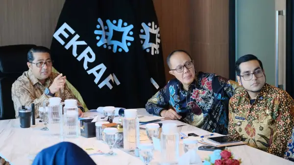 Wali Kota Sukabumi, H. Ayep Zaki, Wakil Wali Kota Bobby Maulana, dan Menteri Ekonomi Kreatif RI, Teuku Riefky Harsya. | Foto: Istimewa