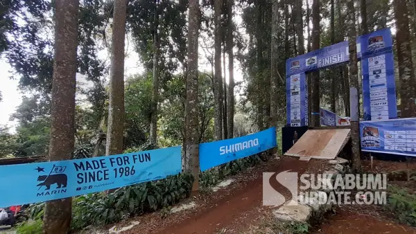 Lokasi start/finish Shredding Series Downhill di BCL Bike Park, kawasan TNGHS, Desa/Kecamatan Cidahu, Kabupaten Sukabumi. | Foto: SU/Ibnu Sanubari