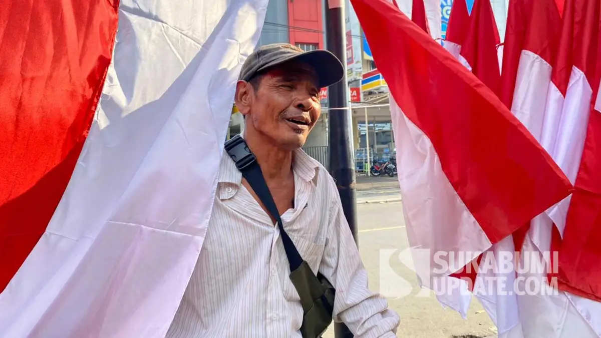 Musiman Tapi Cuan, Pedagang Bendera di Sukabumi Raup Hingga Rp 20 Juta Jelang HUT RI