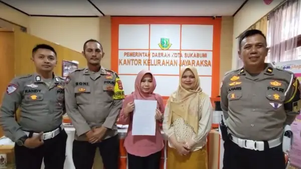 Kelurahan Jayaraksa dan Polres Sukabumi Kota fasilitasi permintaan maaf keluarga bocil SD yang viral kendarai sepeda listrik di jalan raya (Sumber: dok satlantas)