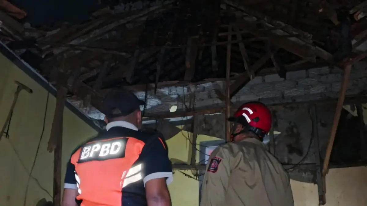 Rumah di Cisaat Sukabumi Ambruk, P2BK: Warga Mengungsi ke Posyandu