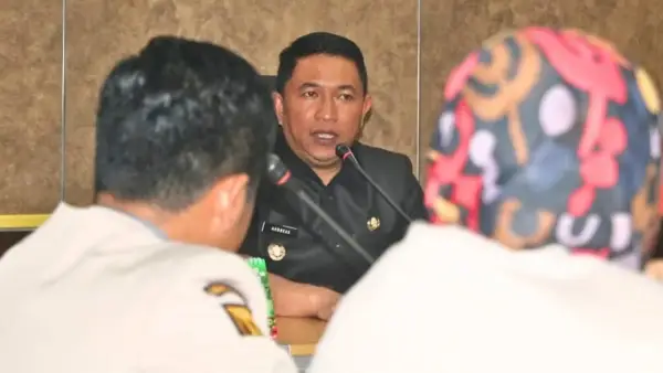 Wakil Bupati Andreas menerima audiensi Ikatan Pekerja Sosial Masyarakat (IPSM) Kabupaten Sukabumi, Rabu (6//8/2025). (Sumber: dokpim Kabupaten Sukabumi)
