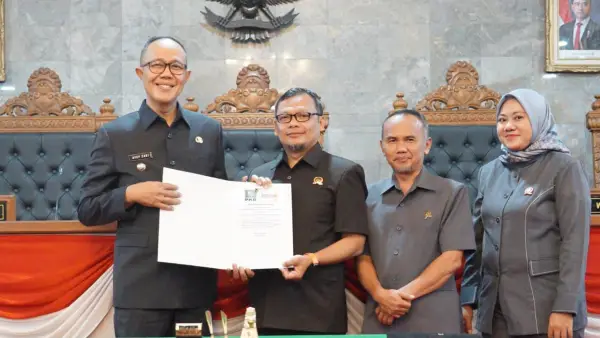 Paripurna DPRD Kota Sukabumi bahas APBD Perubahan 2025 dan Permukiman Kumuh | Foto : Humas