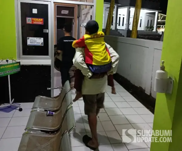 Dirawat di puskesmas cidolog, puluhan pelajar keracunan menu MBG (Sumber: Dok warganet)