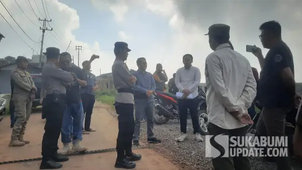 Sempat dihadap pengguna lahan, proses mediasi di lokasi pemasangan tower SUTT di Simpenan Kabupaten Sukabumi (Sumber: su/ilyas)