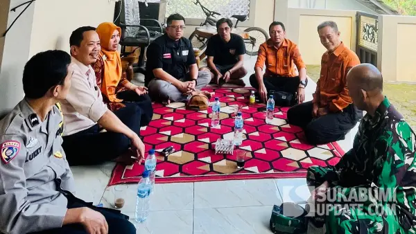 Tim dinkes bersama puskemas cidolohg dan TNI Polri ambil sampel MBG pasca keracunan pelajar (Sumber: dok dinkes)