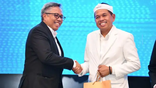 Gubernur Jawa Barat Dedi Mulyadi dalam Forum Dialog Bisnis dan Kebijakan Indonesia Green Connect 2025 di Aula Timur Kampus ITB, Kota Bandung, Kamis (7/8/2025) | Foto: RizalFs/Dokpim Jabar