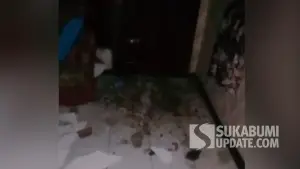 Salah satu rumah yang terdampak hujan angini di Desa Kutajaya, Kecamatan Cicurug, Kabupaten Sukabumi. | Foto: Istimewa