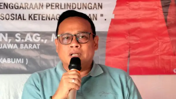 Muhammad Jaenudin, Anggota DPRD Jabar Fraksi PDI Perjuangan saat sosialisasi Perda No 3 tahun 2023 di Nagrak Sukabumi | Foto Tim ADC
