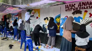 Forum Anak Daerah Kabupaten Sukabumi (Forbumi) menginisiasi lomba mural bertema pencegahan kekerasan terhadap anak, diikuti 25 sekolah tingkat SMA sederajat. (Sumber: dok forbumi)