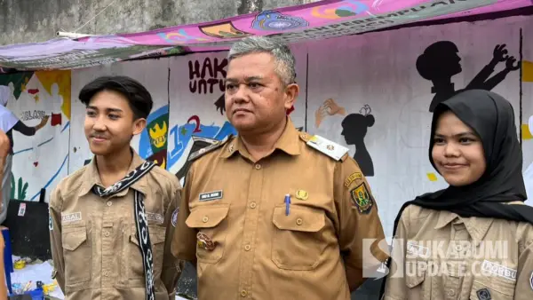 Kepala DP3A Kabupaten Sukabumi, Eki Radiana Rizki, bersama Forbumi (Sumber : su/turangga anom)