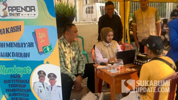 Layanan Pastel Isi Bapenda Kabupaten Sukabumi saat acara peluncuran Koperasi Desa/Kelurahan Merah Putih di Sukaraja belum lama ini. (Sumber Foto: Dok. SU)