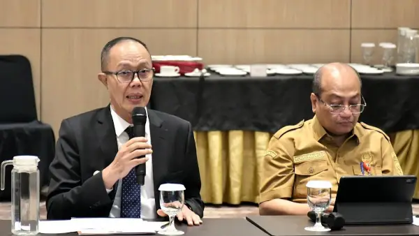 Ayep Zaki dalam Rapat Sosialisasi dan Koordinasi Pengusulan DAK Tahun 2026 bersama Direktorat Jenderal Keuangan Daerah Kementerian Dalam Negeri (Kemendagri) di , Jakarta, Selasa 12 Agustus 2025. (Sumber : dokpim kota sukabumi)