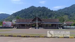 Lapang Cangehgar di Jalan Raya Cangehgar, Kelurahan/Kecamatan Palabuhanratu, Kabupaten Sukabumi. | Foto: SU/Ilyas Supendi