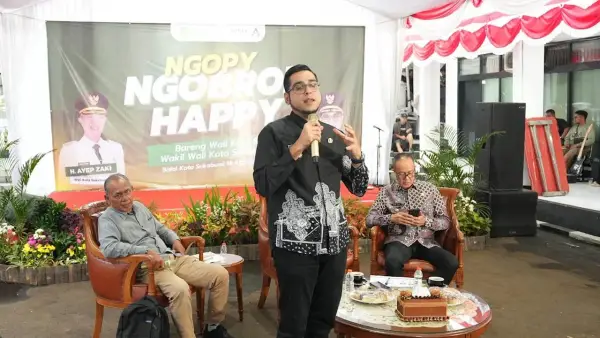 Pemerintah Kota Sukabumi menggelar Ngobrol Happy (Ngopi) edisi perdana pada Kamis, 14 Agustus 2025, di Halaman Balai Kota | Foto : Dokpim