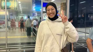 Megawati Hangestri Pertiwi tiba di turki untuk bergabung dengan tim voli Manisa BBSK. (Sumber : Instagram/@ManisaBBSK).