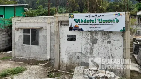 Masjid Wihdatul Ummah di MPP DPMPTSP Kabupaten Sukabumi. | Foto: Istimewa