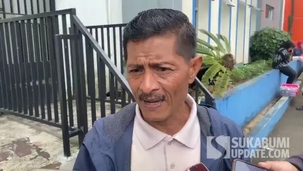 Kades Cianaga, Kecamatan Kabandungan, Kabupaten Sukabumi, Wardi Sutandi. (Sumber Foto: SU/Ibnu)