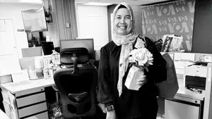 Jurnalis VOA, Eva Mazrieva, jurnalis dengan dedikasi 30 tahun, menyaksikan bagaimana bangunan kariernya diruntuhkan dalam 60 menit yang memalukan. (Sumber : facebook Eva).