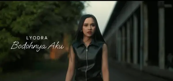 Official Lylic Video lagu terbaru Lyodra Bodohnya aku (Sumber : Youtube /@Lyodra Official)