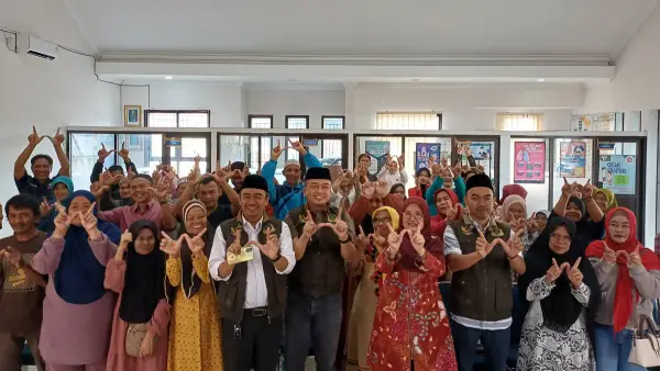 Sosialisasi wakaf uang program Qardhul Hasan Kota Sukabumi di Baros (Sumber: dok Qardhul Hasan)