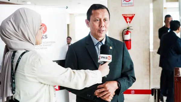 Anggota Komisi IV DPR RI Fraksi PKS drh Slamet saat sesi PKS Legislative Report pada 21 Agustus 2025. | Foto: PKS