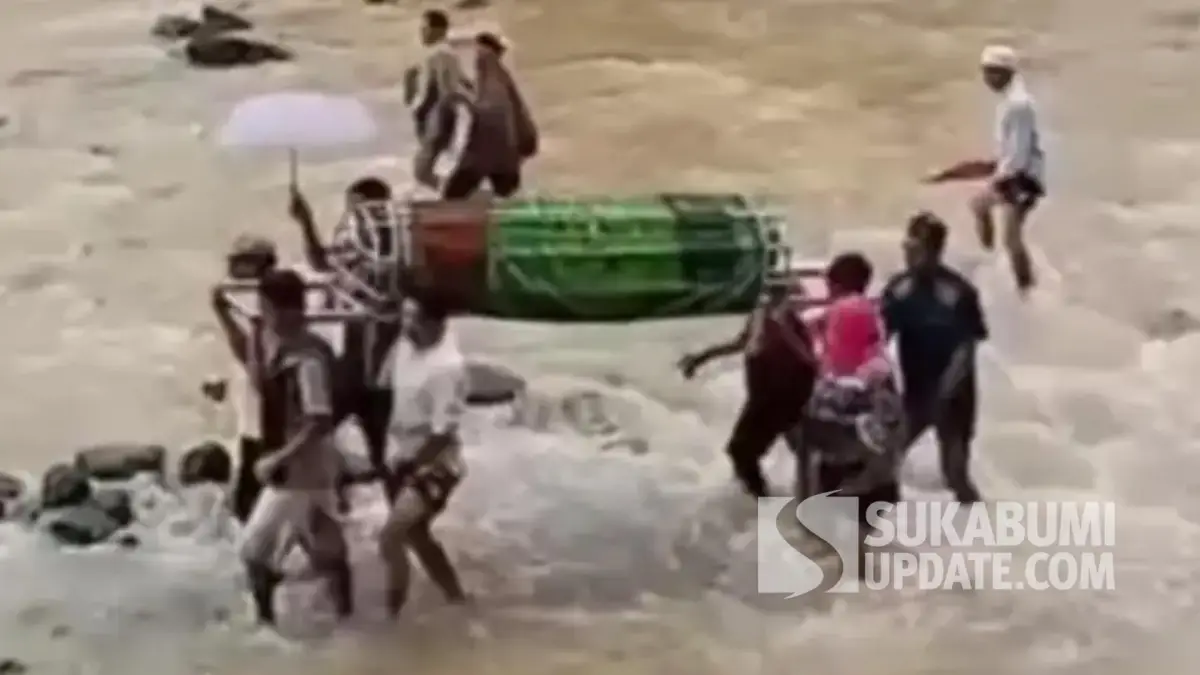 Warga Bawa Jenazah Lewat Sungai, Camat Jampangkulon Akui Jembatan Belum Dibangun Lagi