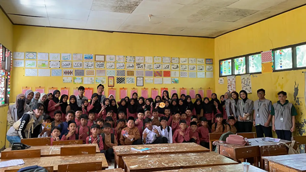 Pengenalan Bahasa Baku kepada Siswa SD di Desa Pagelaran Kecamatan Purabaya