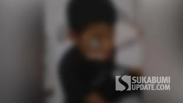 AM berada di RSUD R Syamsudin SH Kota Sukabumi. Ia adalah siswa kelas III di SDN Puncak Manggis, Kecamatan Sagaranten, Kabupaten Sukabumi, yang diduga dipukul teman sekelasnya. | Foto: Istimewa