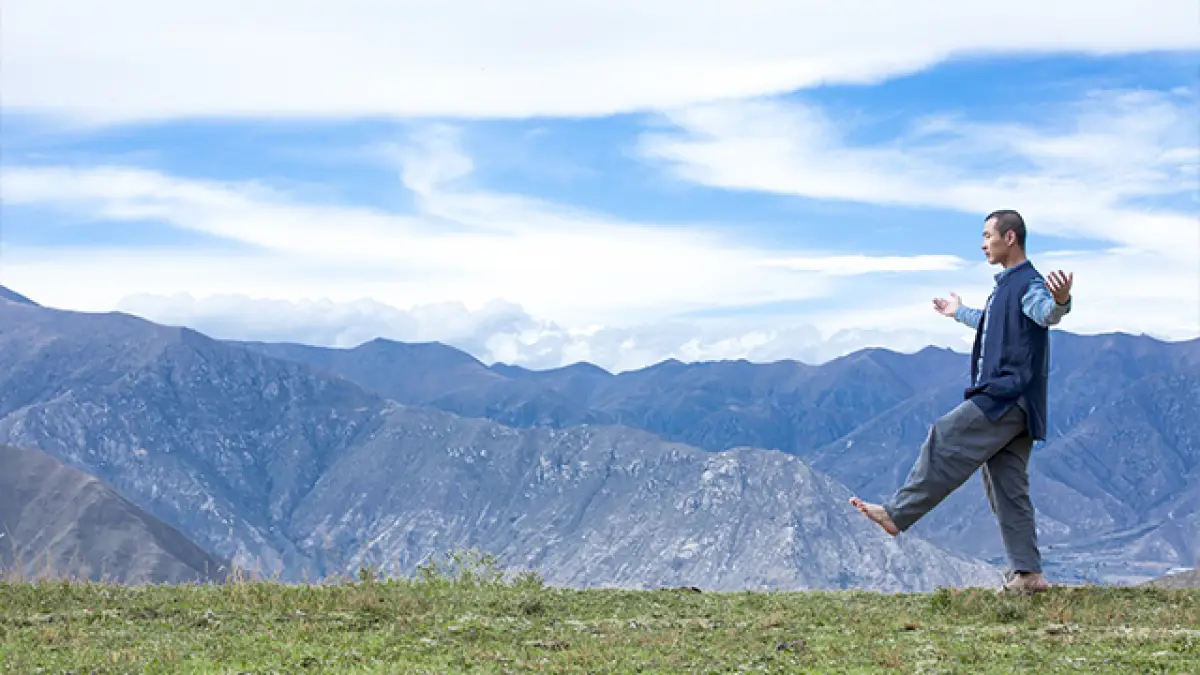5 Ritual Jalan Kaki: Vipassana hingga Ala Jepang, Sehatkan Fisik & Tenangkan Pikiran