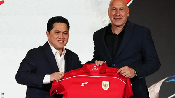 Alexander Zwies, Direktur teknik PSSI terbarun diperkenalkan ke publik oleh Erick Thohir di Jakarta 25 Agustus 2025. (Sumber : Instagram/@PSSI).