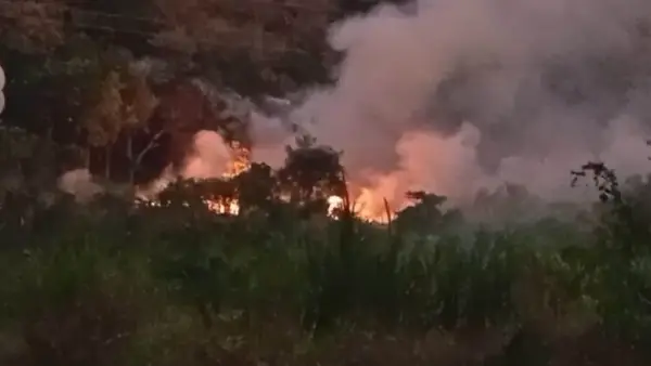 Kawasan hutan di kaki gunung Jayanti Palabuhanratu kebakaran | Foto : Dok. Warga