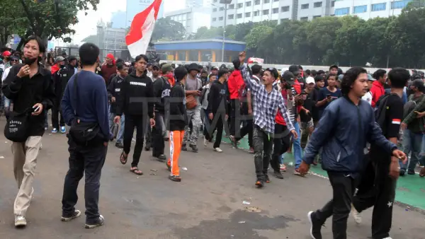 Potret aksi demontrasi 25 Agustus 2025 di depan DPR Jakarta | Foto : https://x.com/tempodotco