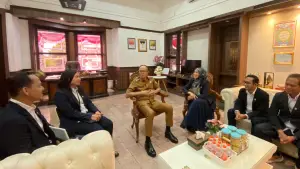 Pertemuan PLN UP3 Sukabumi dengan Wali Kota Sukabumi Ayep Zaki. | Foto: PLN